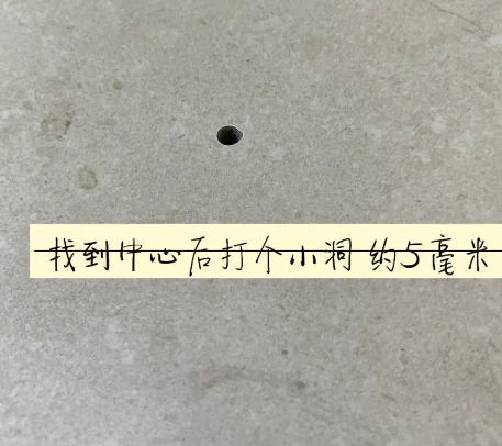 浦江瓷砖空鼓维修公司专业解答在瓷砖铺贴过程中，如果砂料搅拌不均匀，将会带来以下问题
